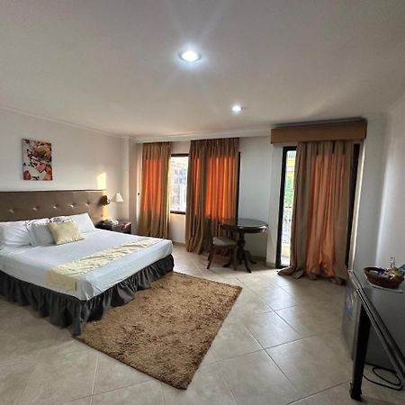 Hotel Prince Plaza Μεντεγίν Εξωτερικό φωτογραφία