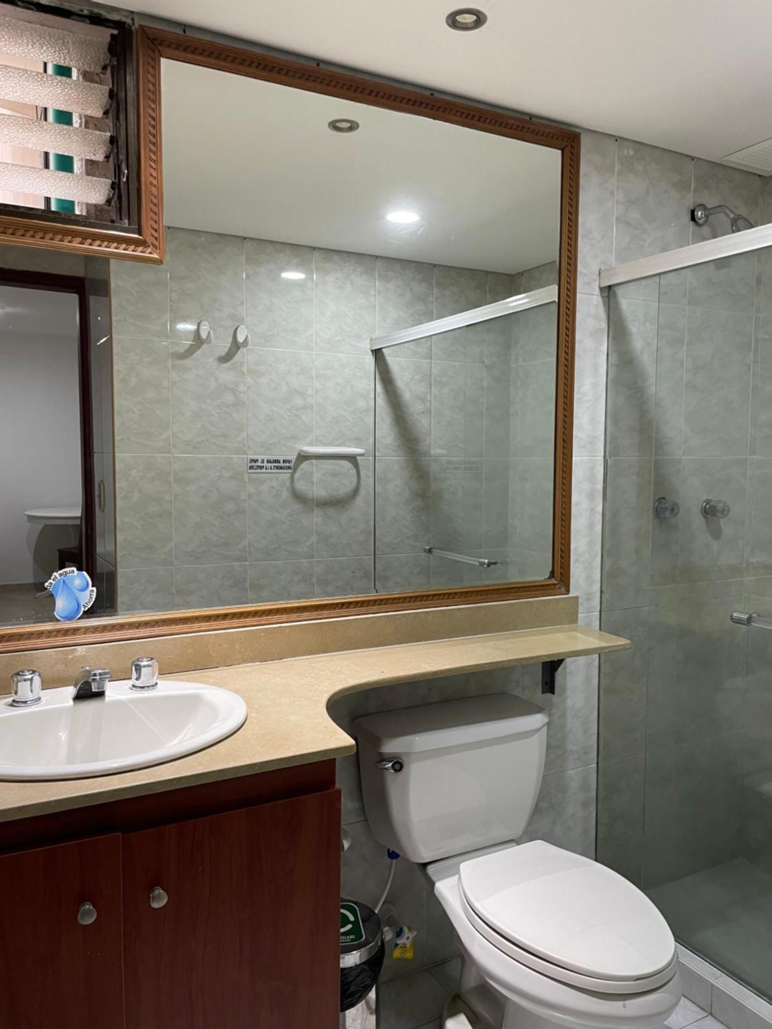 Hotel Prince Plaza Μεντεγίν Εξωτερικό φωτογραφία