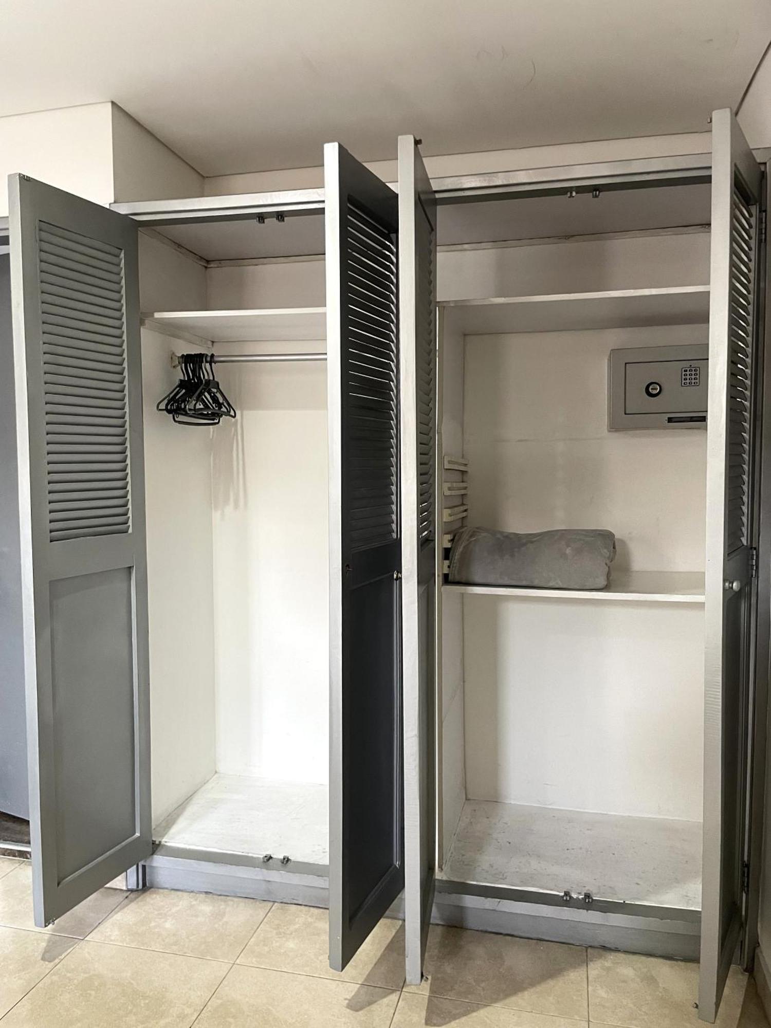 Hotel Prince Plaza Μεντεγίν Εξωτερικό φωτογραφία